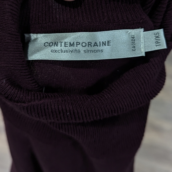 Contemporaine Women's
Turtleneck Sweater in Burgundy - Picture 2 of 5